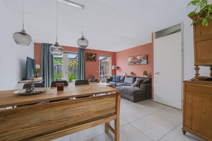 Tussenwoning te koop: Springerstraat 46, Almelo