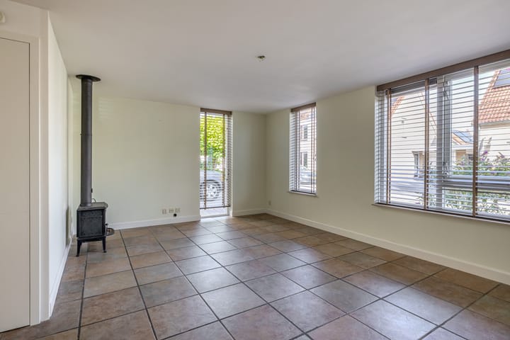 Tussenwoning te koop: Sweelinckstraat 3, Dirksland