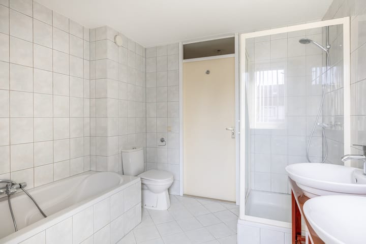 Tussenwoning te koop: Sweelinckstraat 3, Dirksland
