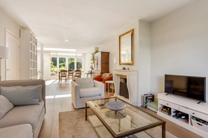 Tussenwoning te koop: Nieuw-Loosdrechtsedijk 81, Loosdrecht