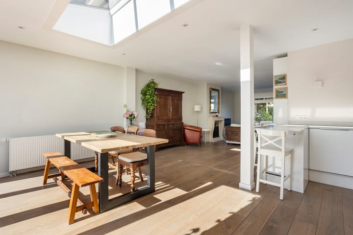 Tussenwoning te koop: Nieuw-Loosdrechtsedijk 81, Loosdrecht