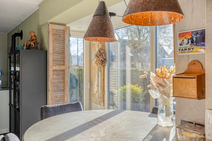 Tussenwoning te koop: Sligtmaan 33, Alphen (Nb)
