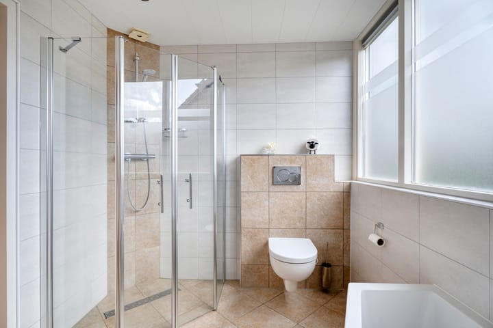 Vrijstaande woning te koop: Magnolialaan 18, Ermelo