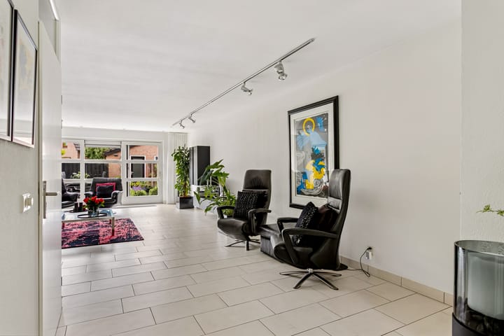 Tussenwoning te koop: Goudsmedengilde 4, Houten
