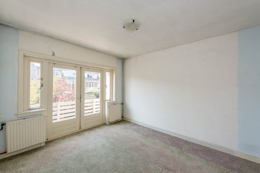Photo 22 of Dolfijnstraat 19