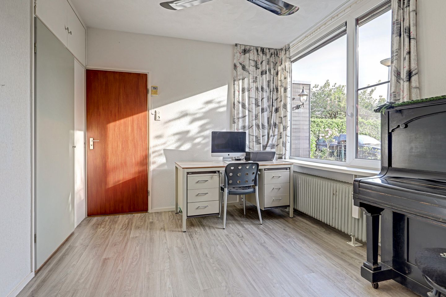 Photo 19 of Parelhoenstraat 34