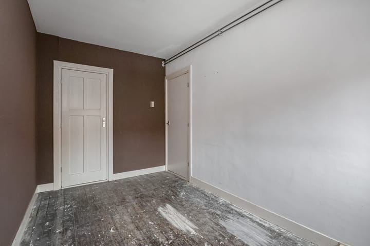Tussenwoning te koop: Emmastraat 10, Voorburg