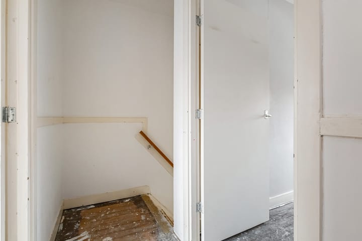 Tussenwoning te koop: Emmastraat 10, Voorburg