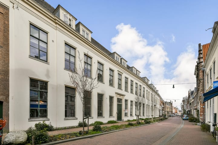 Studio te koop: Jansstraat 46B11, Haarlem