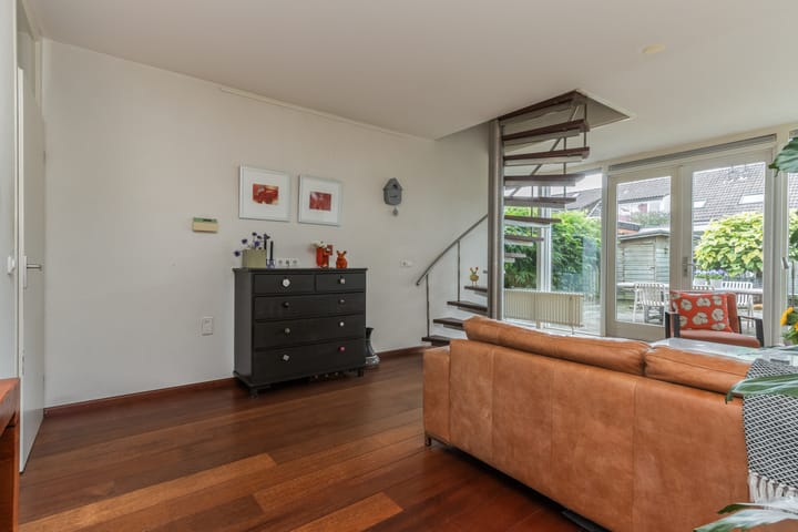 Tussenwoning te koop: Buitentuin 2, Zaltbommel