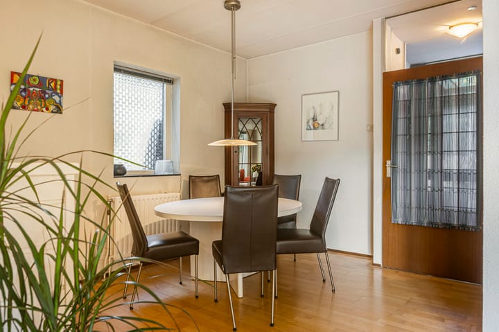 Tussenwoning te koop: Lorkeboomstraat 10, Arnhem