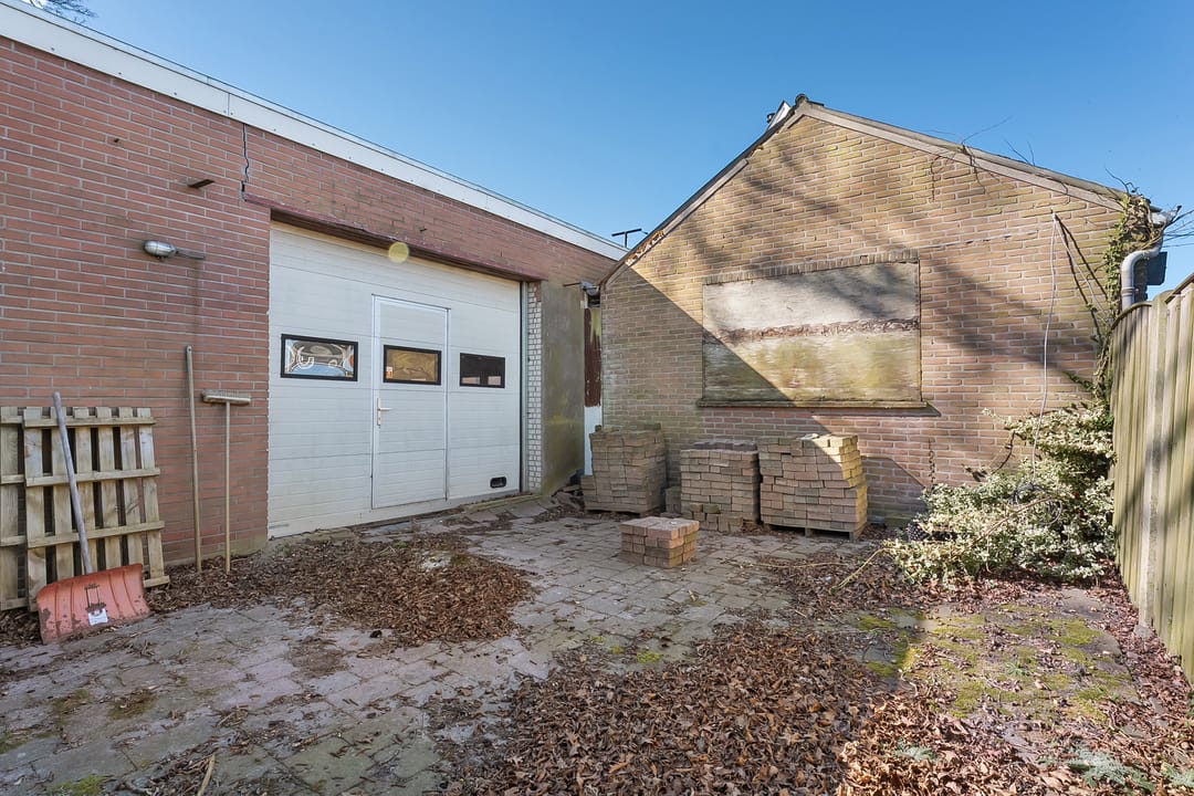 Photo 8 of Spoorstraat 11