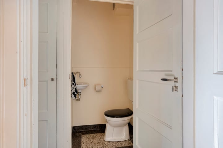 Tussenwoning te koop: Diepenveenseweg 164, Deventer