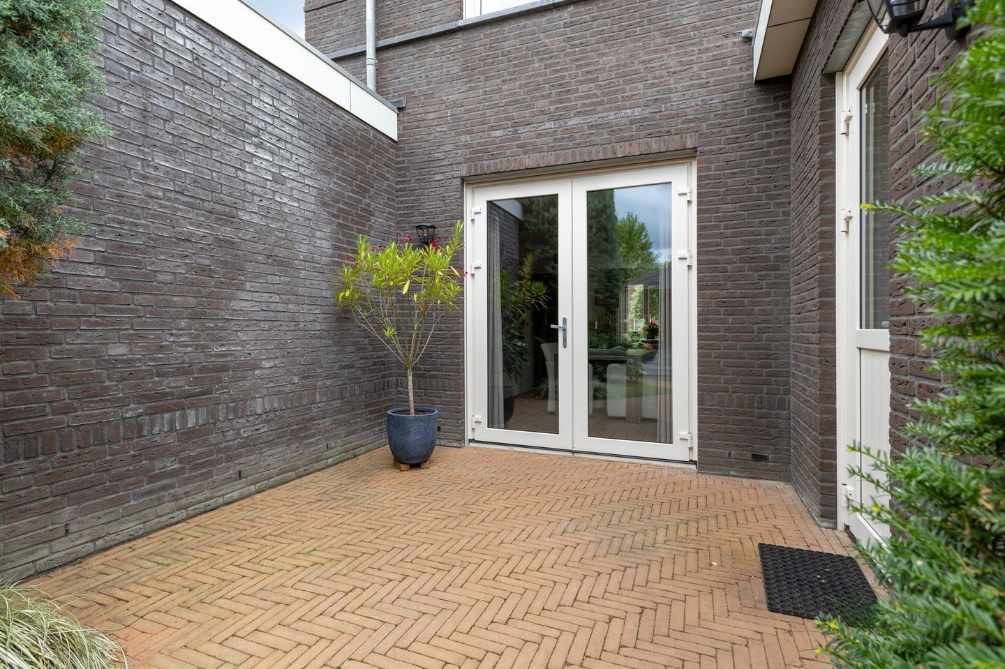 Photo 25 of Norman Belvealstraat 22