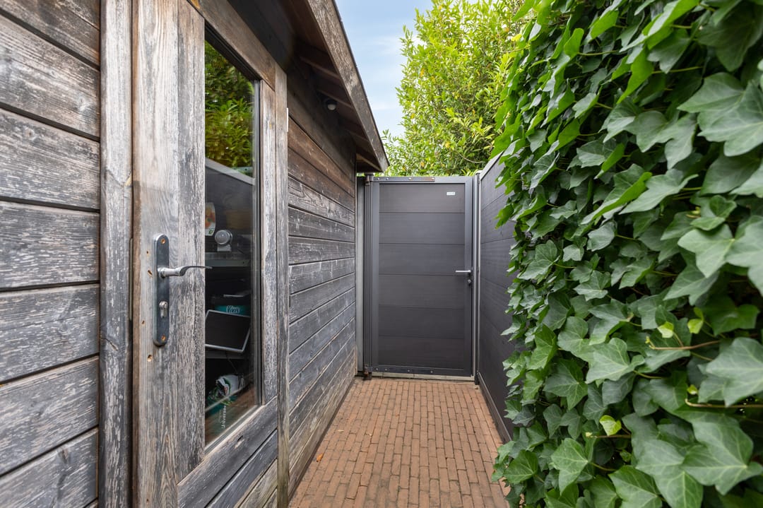 Photo 43 of Norman Belvealstraat 22