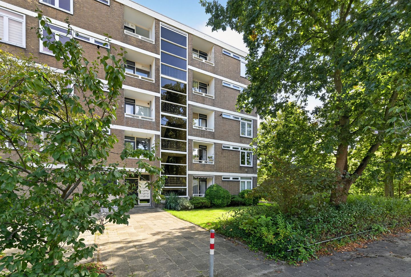 Photo 34 of Paramaribostraat 7