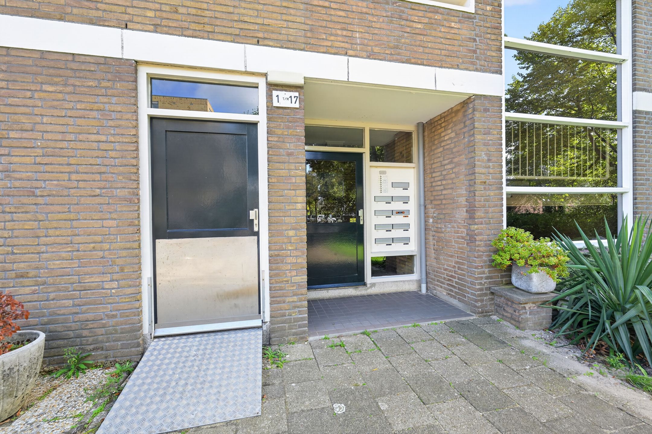 Photo 36 of Paramaribostraat 7