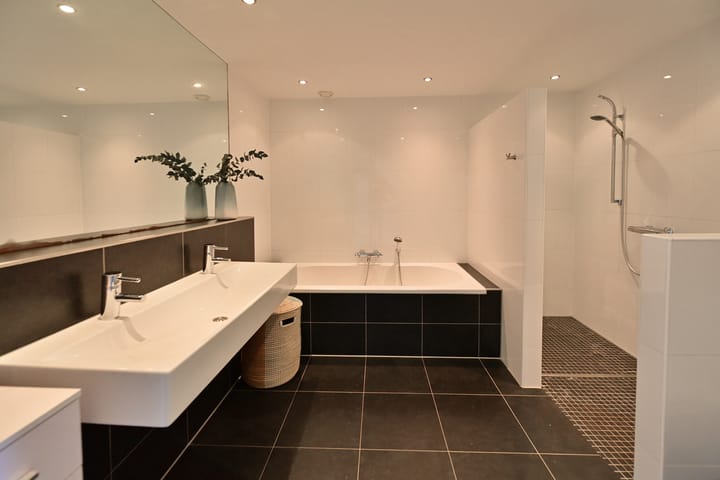 Tussenwoning te koop: Roemer Visscherlaan 7A8, Bussum