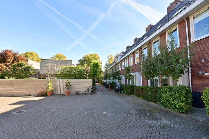 Foto 2 van Roemer Visscherlaan 7-A8