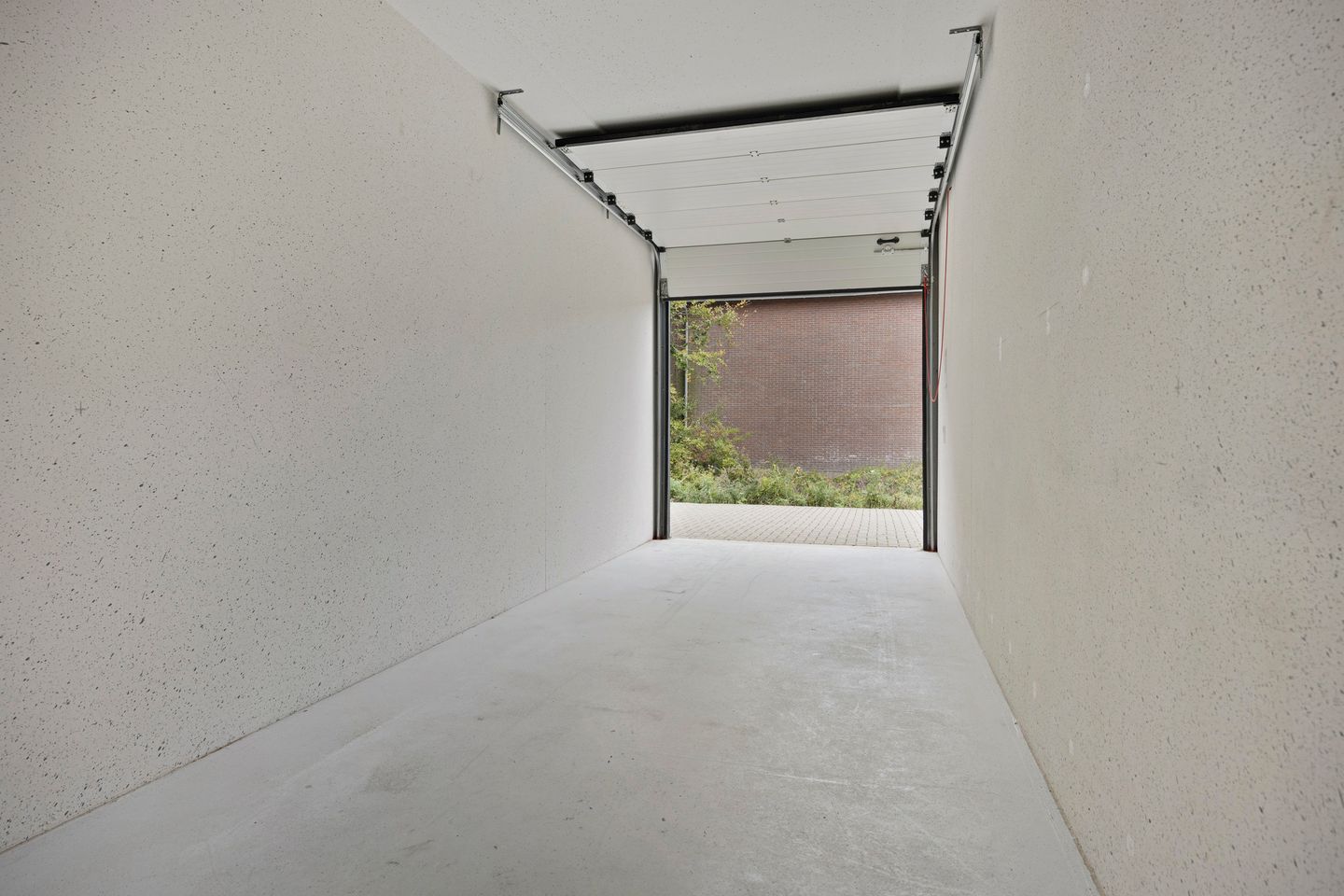View photo 3 of Titaniumweg 290-292