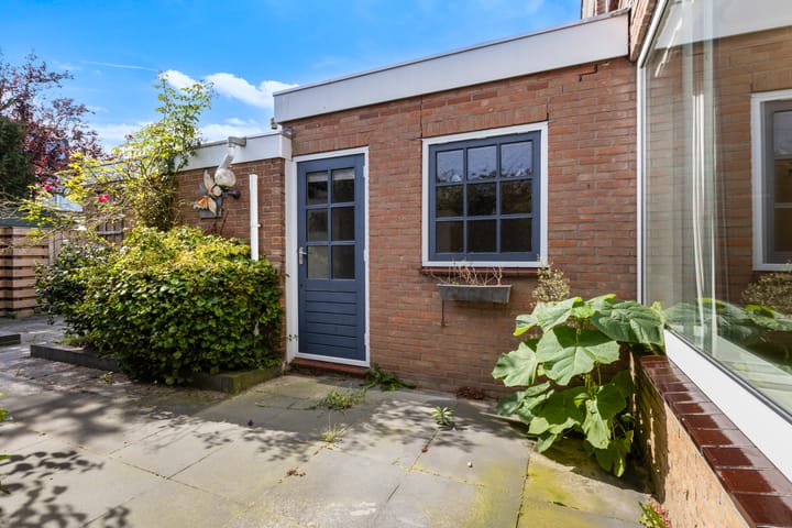 Tussenwoning te koop: Irenestraat 38, Heinenoord