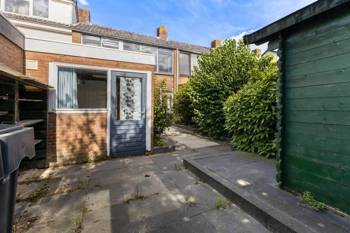 Tussenwoning te koop: Irenestraat 38, Heinenoord