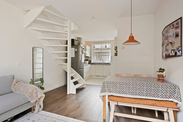 Tussenwoning te koop: Jan de Wittstraat 22, Delft