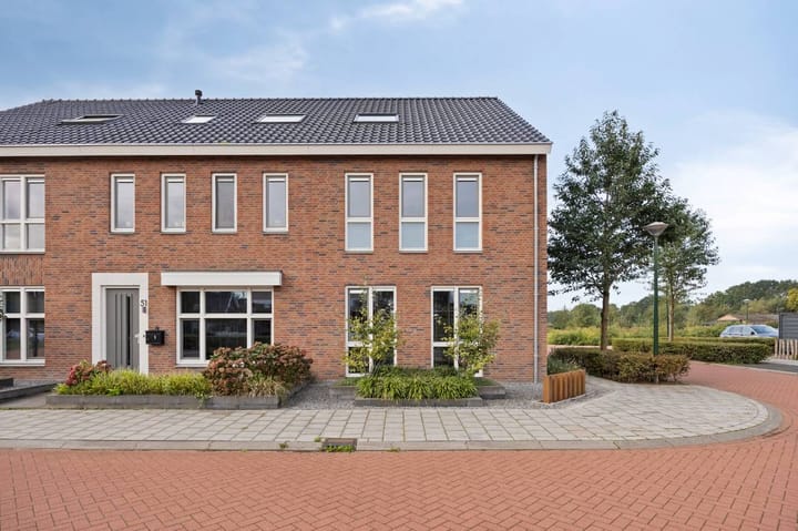 Hoekwoning te koop: Veldoven 53, Veghel