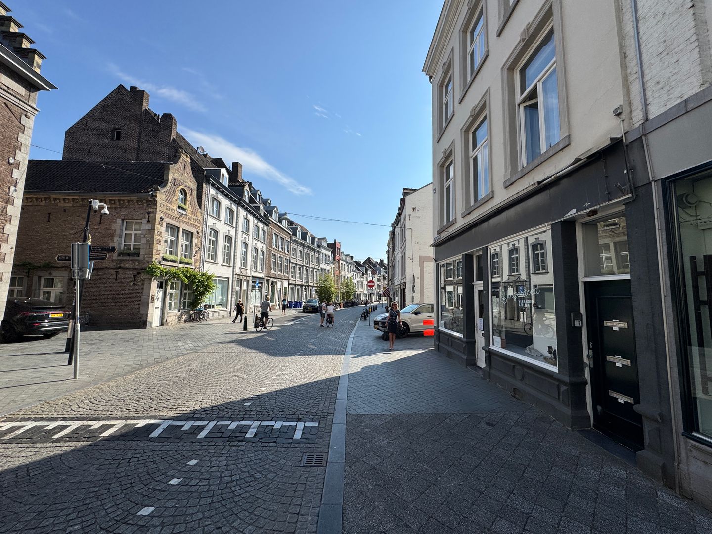 View photo 2 of Grote Gracht 67