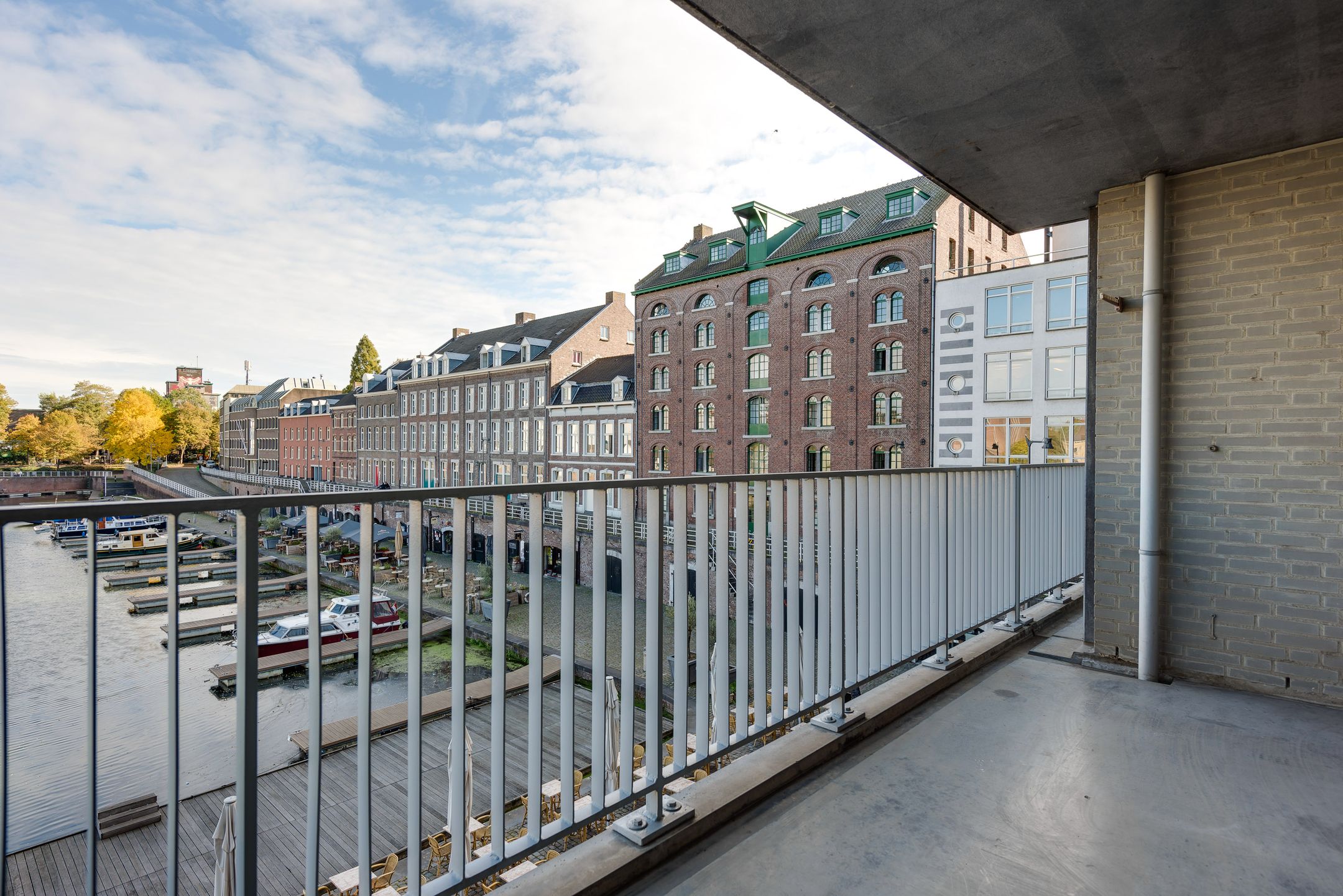 Photo 18 of Maasboulevard 6-B