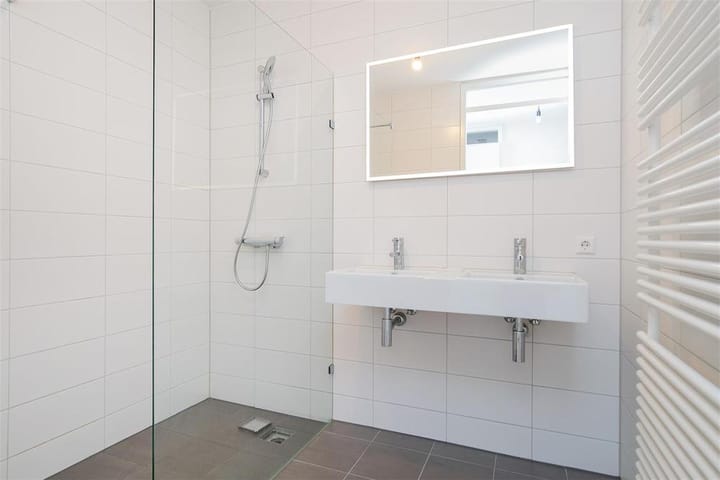 Appartement te huur: Koningin Wilhelminaplein 608, Amsterdam