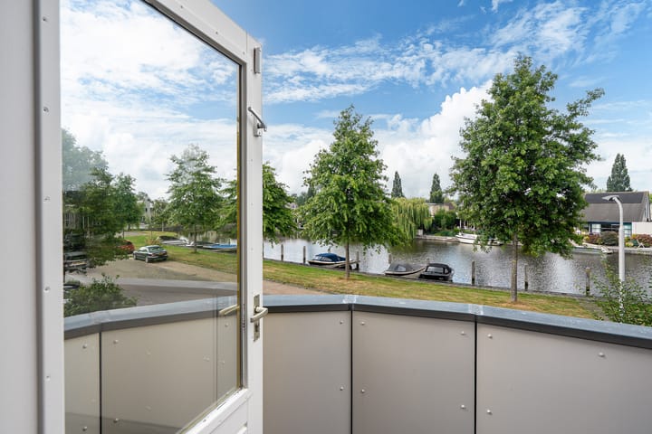 Vrijstaande woning te koop: Uilenburgstate 37, Leeuwarden