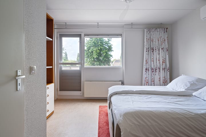 Vrijstaande woning te koop: Uilenburgstate 37, Leeuwarden