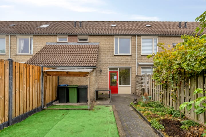 Tussenwoning te koop: Yersekeroord 22, Bergen Op Zoom