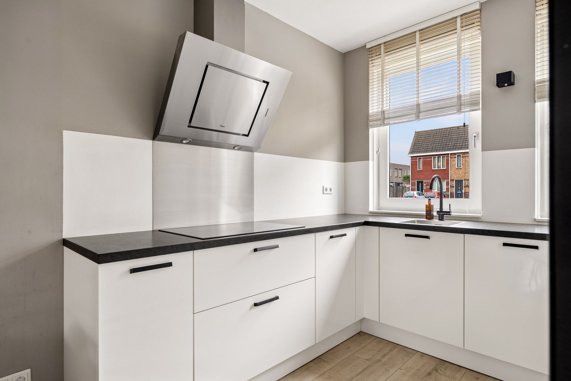 Photo 12 of Achillesstraat 46