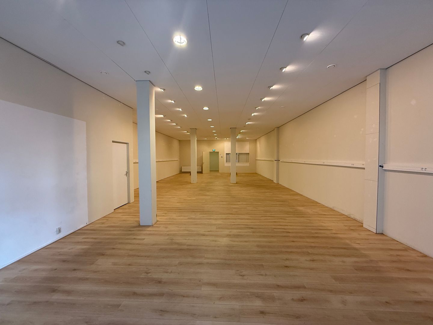 Bekijk foto 5 van Corridor 44