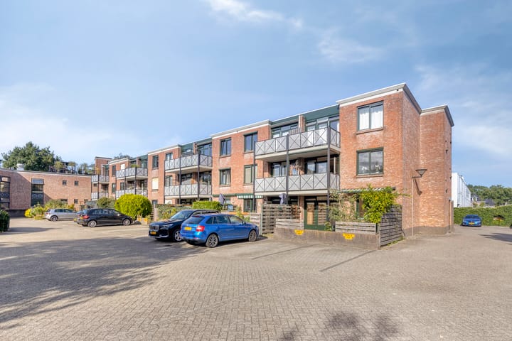 Appartement te koop: Van Boetzelaerlaan 76, Hoogland