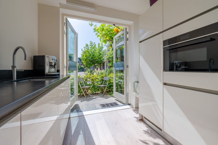 Tussenwoning te koop: Breesteegh 18, Zeist