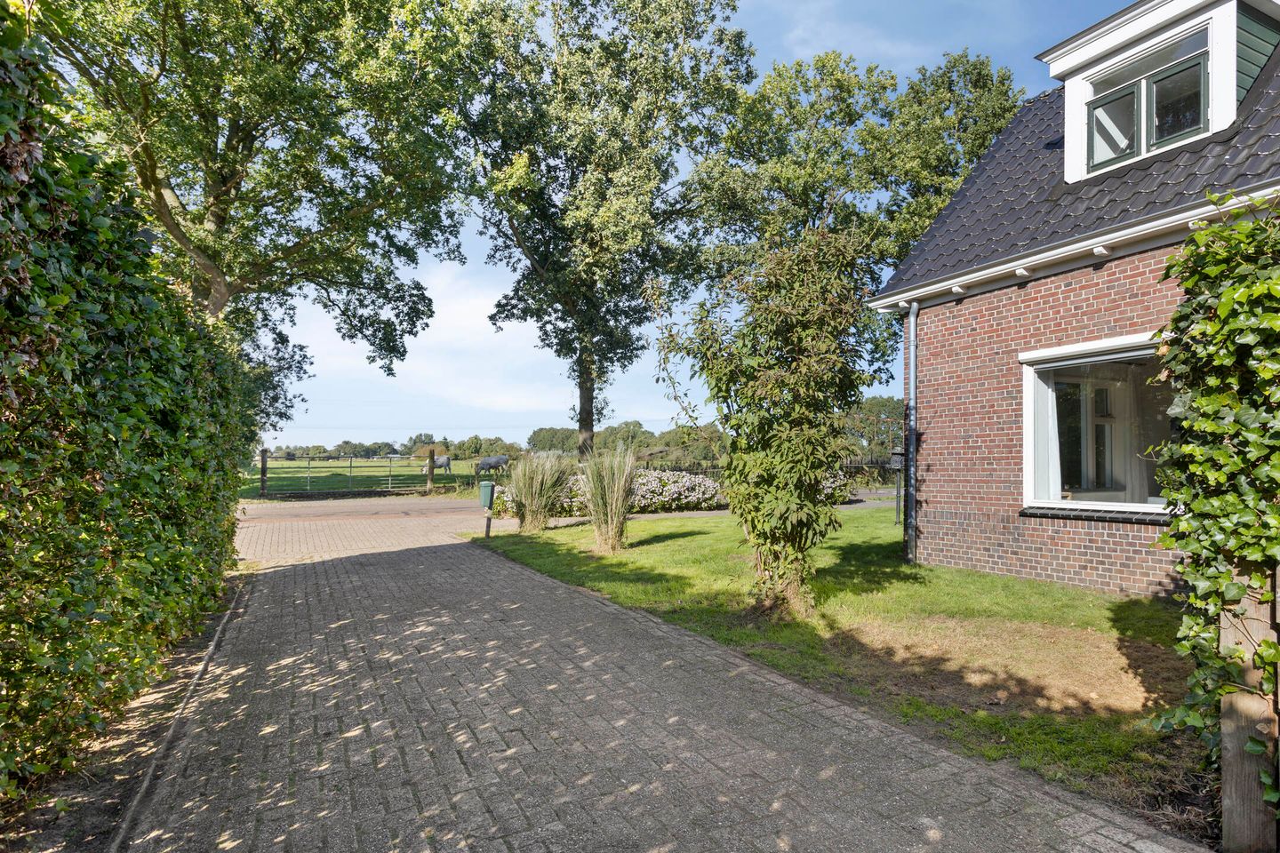 Photo 35 of Hoge Tilweg 18