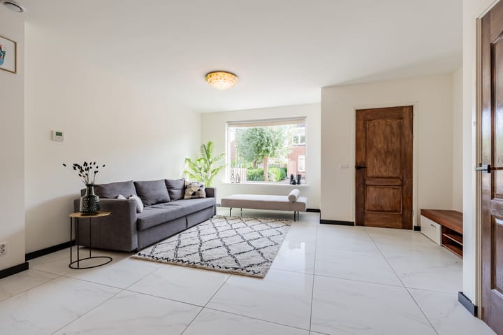 Tussenwoning te koop: Griend 157, Diemen