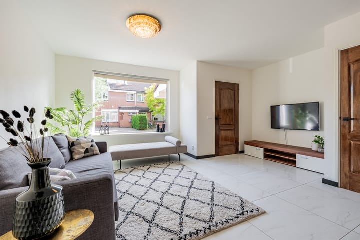 Tussenwoning te koop: Griend 157, Diemen