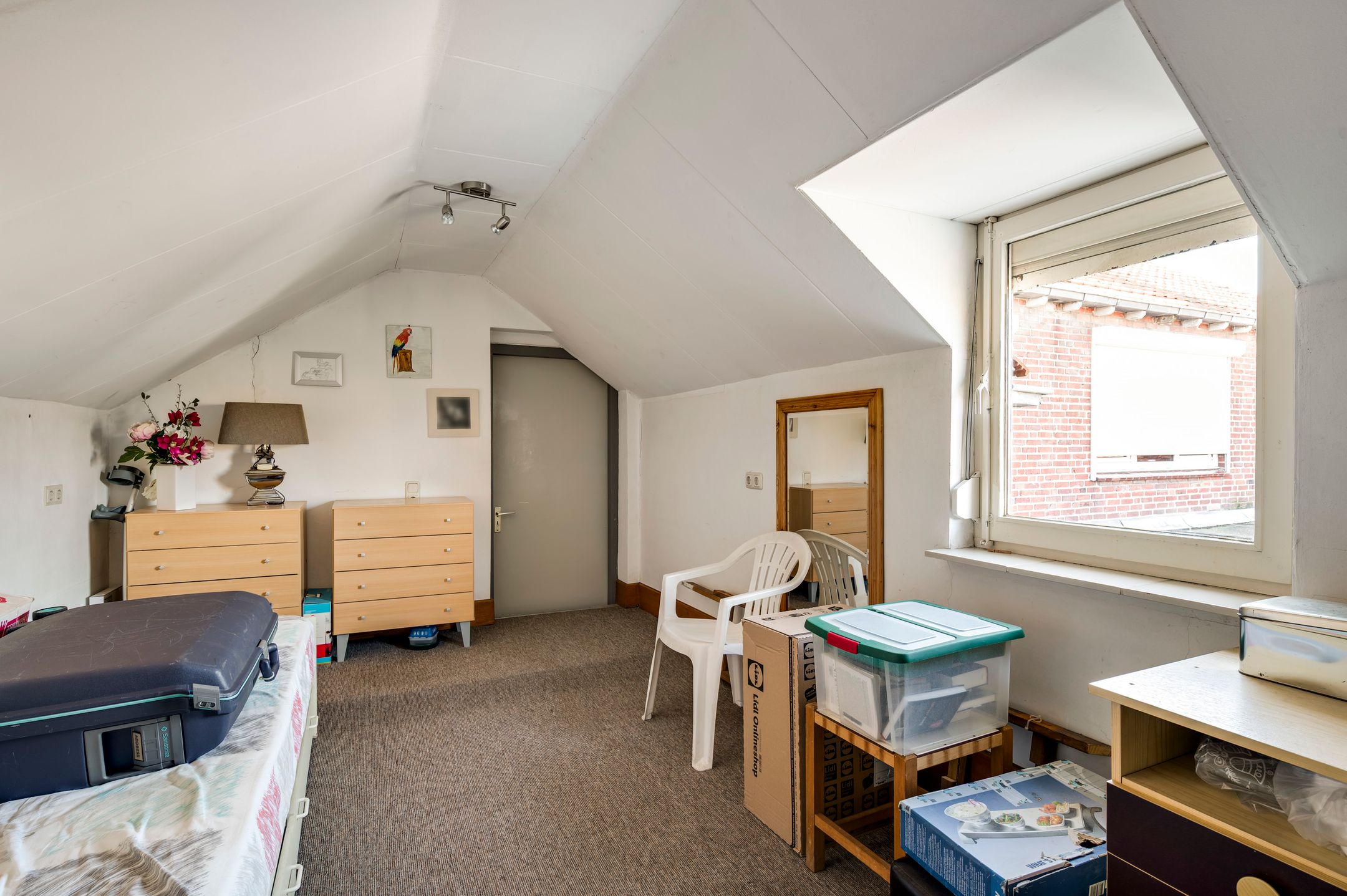 Photo 36 of Toomstraat 3