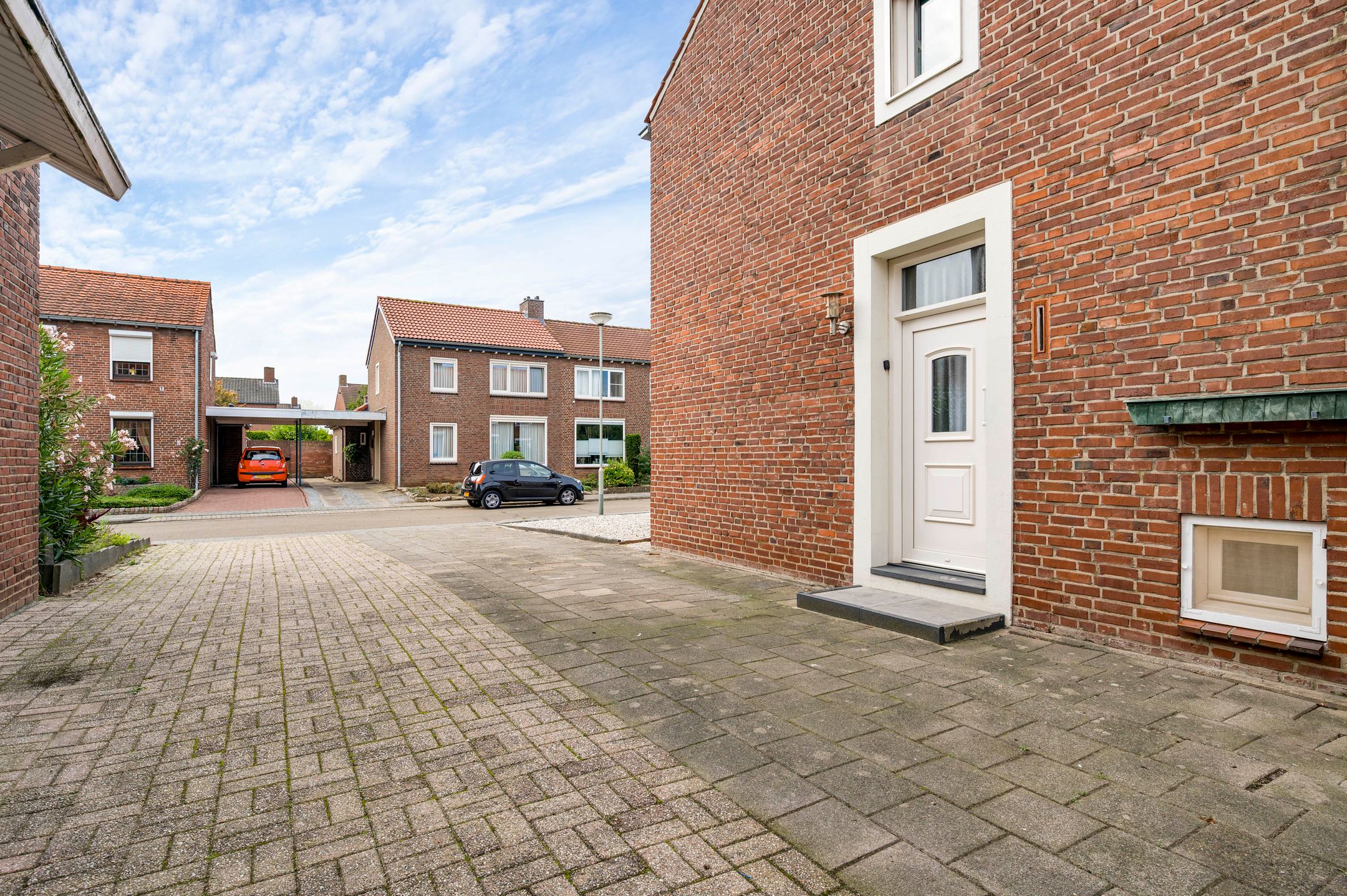 Photo 48 of Toomstraat 3