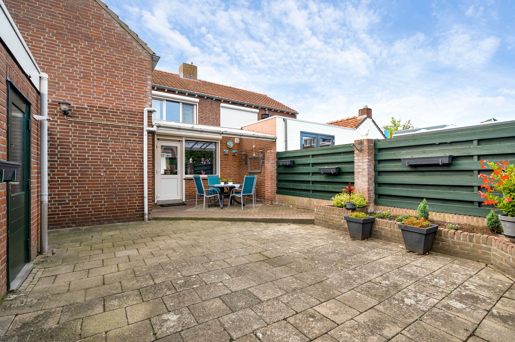 Photo 39 of Toomstraat 3