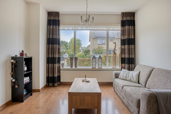 Tussenwoning te koop: Voorborch 6, Middelburg