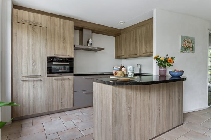 Tussenwoning te koop: De Milan Viscontilaan 32, De Meern