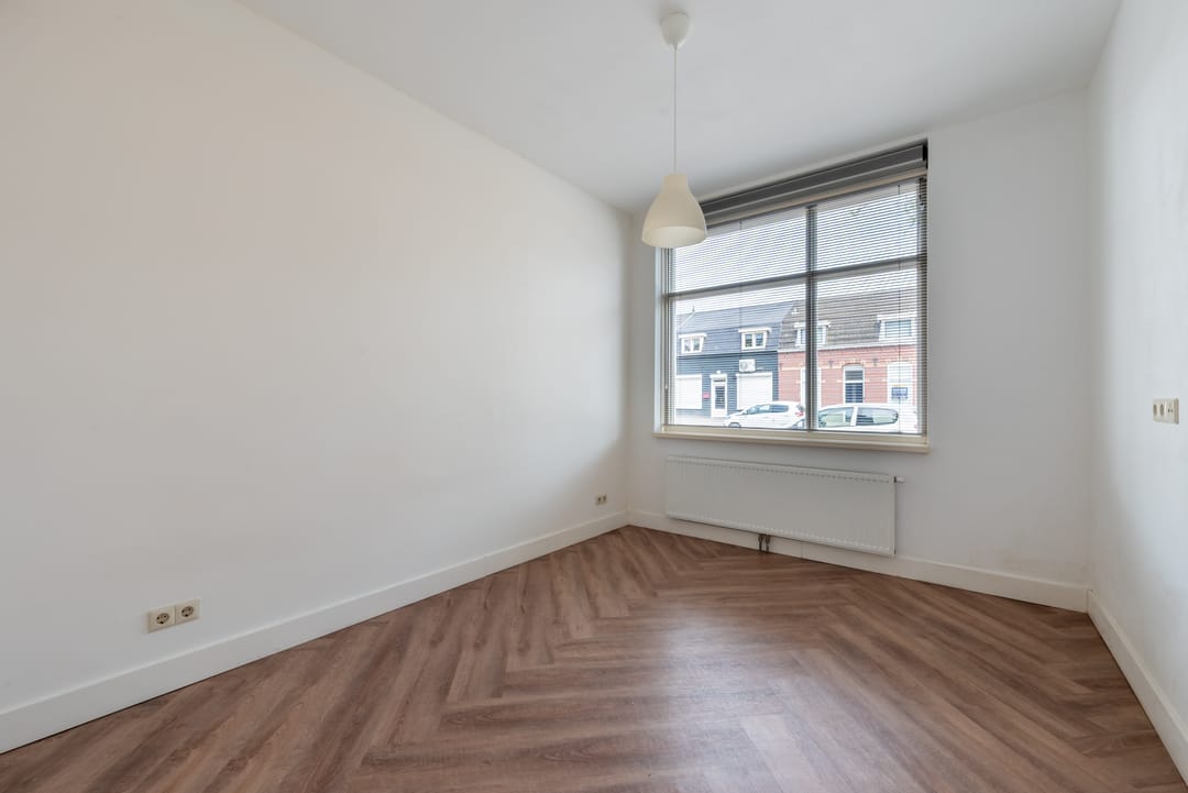 Photo 11 of Tongelresestraat 426