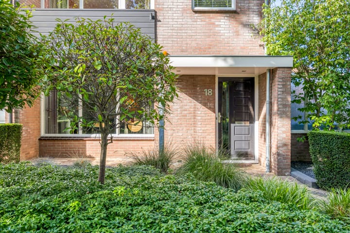 Hoekwoning te koop: Vleermuislaan 18, Lunteren