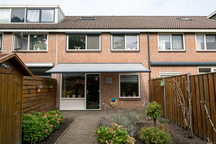 Tussenwoning te koop: Molenhof 38, Avenhorn