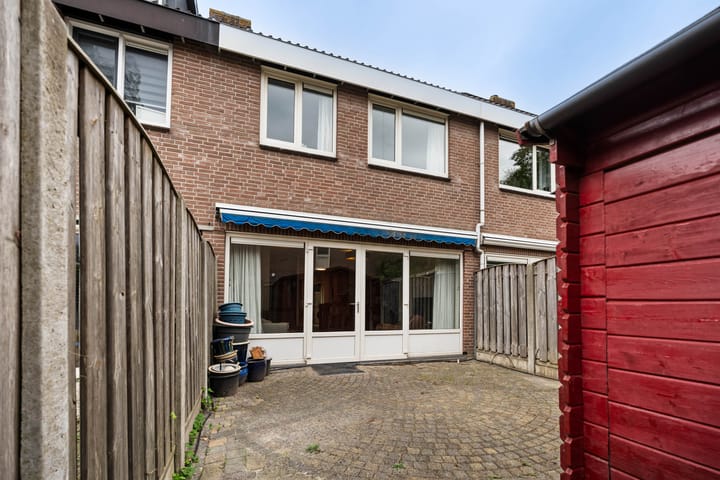 Tussenwoning te koop: Saeftinge 156, Haarlem